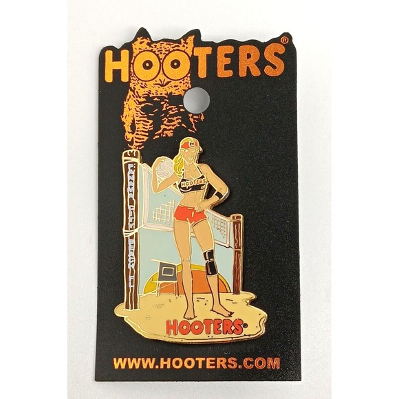 Vintage Panama City Beach Fl Hooters Pinback Waitress Pin Florida Soccer - Picture 1 of 4